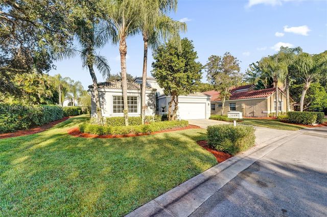 2019 Cove Ln, Weston, FL 33326