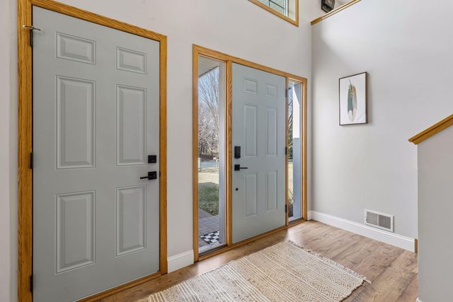 639 129th Avenue NE, Blaine, MN 55434