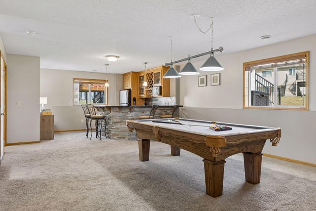 639 129th Avenue NE, Blaine, MN 55434