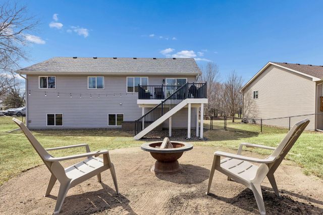 639 129th Avenue NE, Blaine, MN 55434