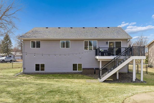 639 129th Avenue NE, Blaine, MN 55434