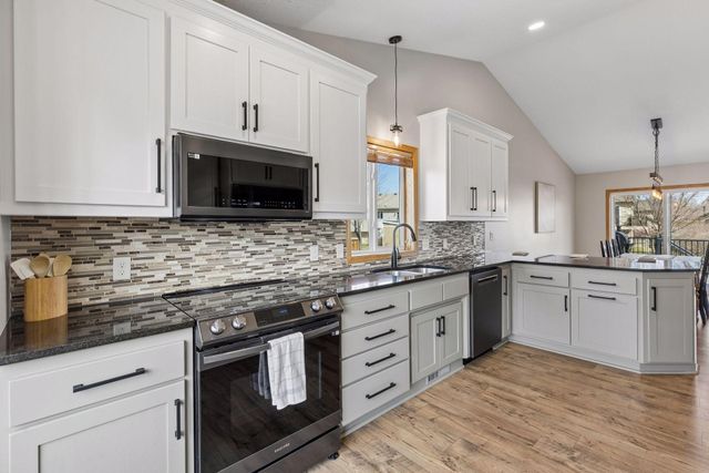 639 129th Avenue NE, Blaine, MN 55434