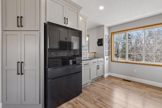 639 129th Avenue NE, Blaine, MN 55434