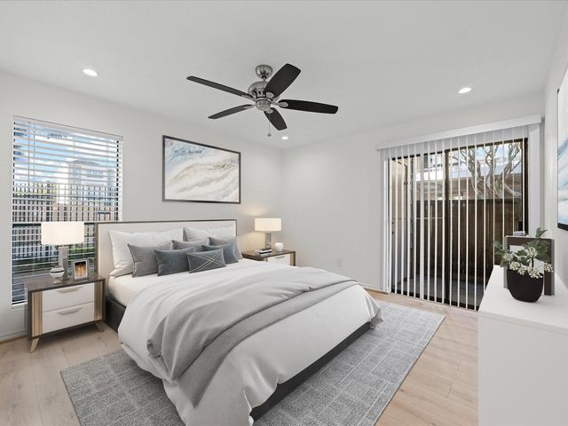 2120 Wilcrest Drive 122, Houston, TX 77042