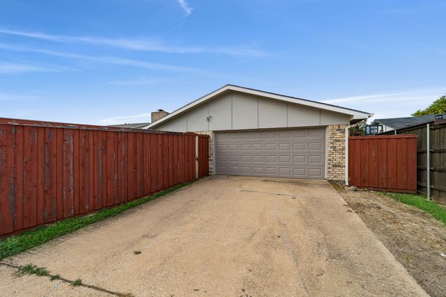10239 Green Ash Road, Dallas, TX 75243