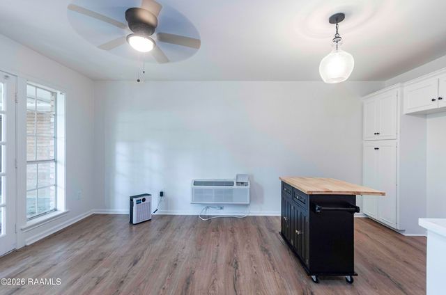 207 Broadmoor Boulevard, Lafayette, LA 70503