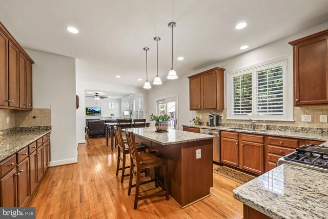 16408 CHATTANOOGA LN, Woodbridge, VA 22191