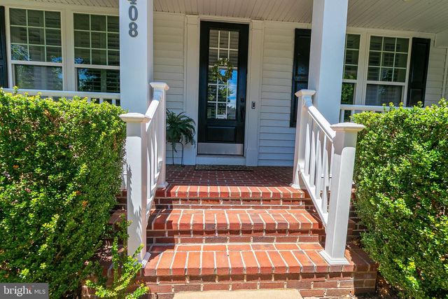 16408 CHATTANOOGA LN, Woodbridge, VA 22191