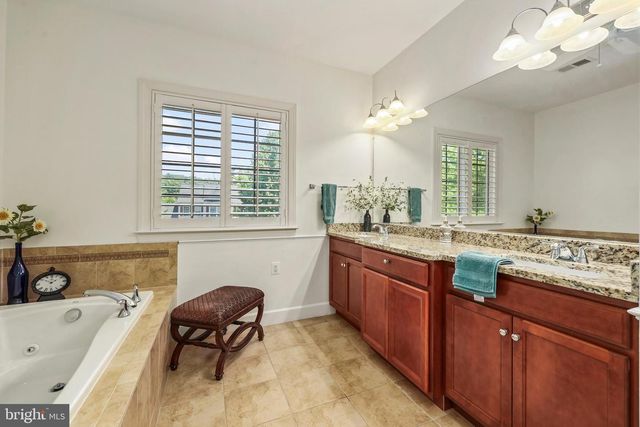16408 CHATTANOOGA LN, Woodbridge, VA 22191