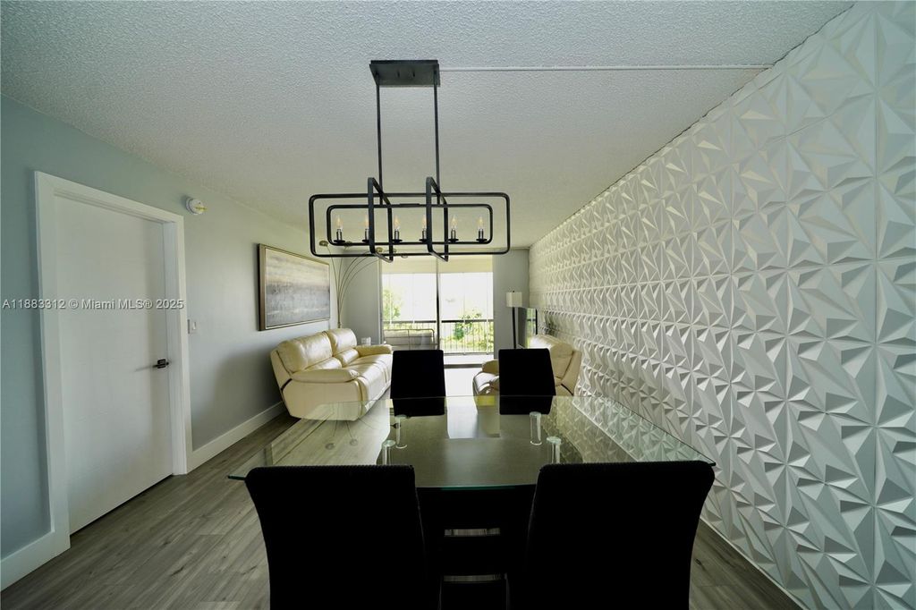 2541 Aragon Blvd 305, Sunrise, FL 33322