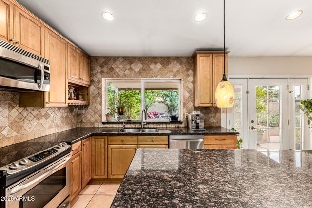 8125 S TAYLOR Drive, Tempe, AZ 85284