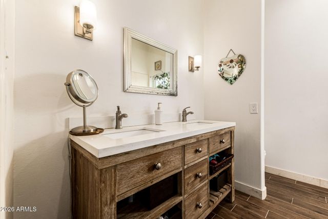 8125 S TAYLOR Drive, Tempe, AZ 85284