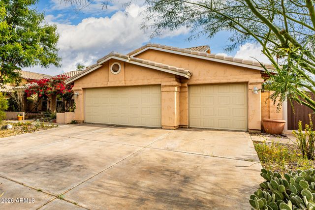 8125 S TAYLOR Drive, Tempe, AZ 85284