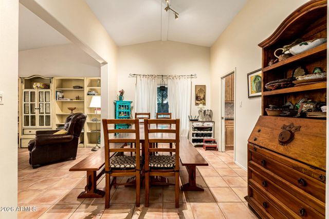 8125 S TAYLOR Drive, Tempe, AZ 85284