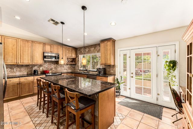 8125 S TAYLOR Drive, Tempe, AZ 85284