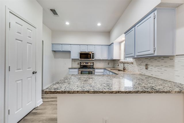 6709 Wayfarer Trail, Fort Worth, TX 76137