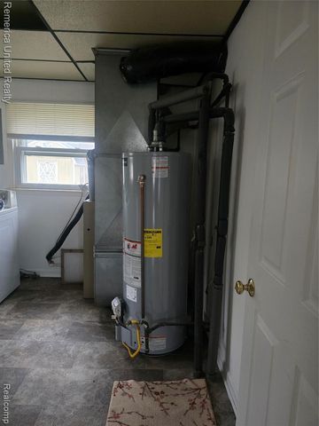 6334 Hampden, Taylor, MI 48180