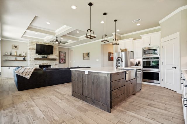 6913 Veal Station Road, Weatherford, TX 76085