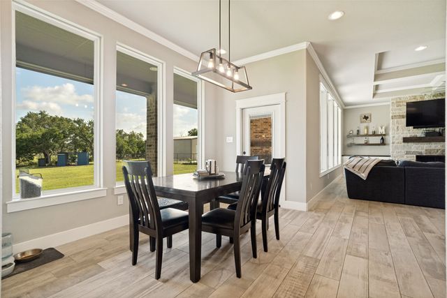 6913 Veal Station Road, Weatherford, TX 76085