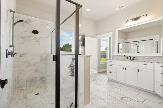 6913 Veal Station Road, Weatherford, TX 76085