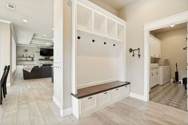6913 Veal Station Road, Weatherford, TX 76085