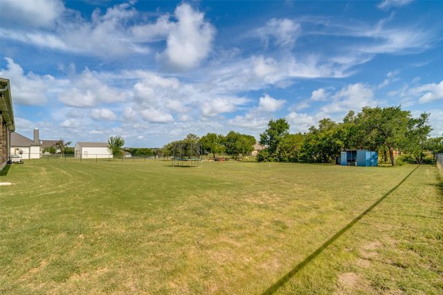 6913 Veal Station Road, Weatherford, TX 76085