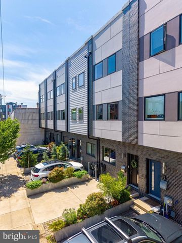 1218 CREASE ST, Philadelphia, PA 19125