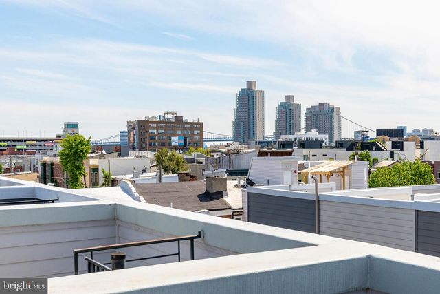 1218 CREASE ST, Philadelphia, PA 19125