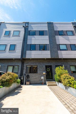 1218 CREASE ST, Philadelphia, PA 19125