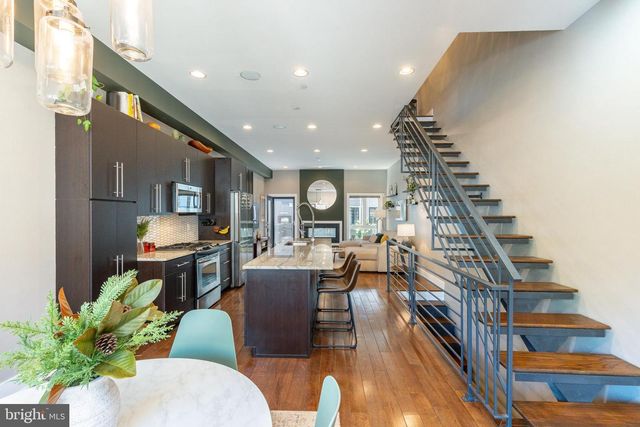 1218 CREASE ST, Philadelphia, PA 19125