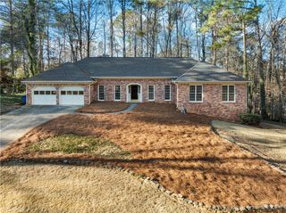 3420 Belleford NE Court, Roswell, GA 30075