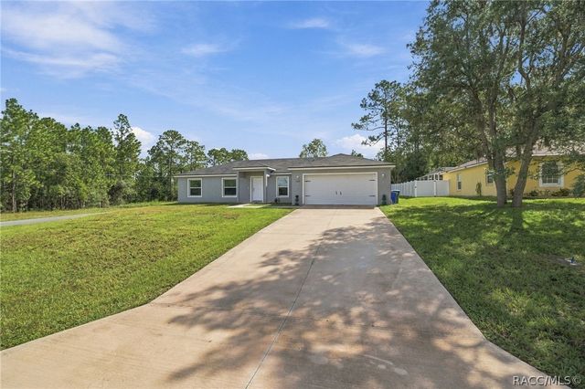 7839 N Quibble Avenue, Citrus Springs, FL 34434