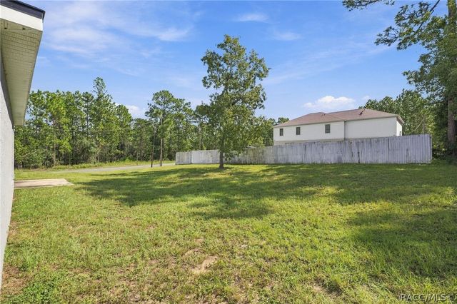 7839 N Quibble Avenue, Citrus Springs, FL 34434