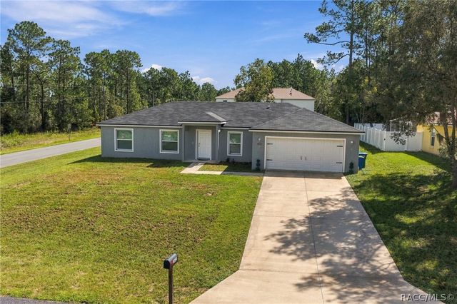 7839 N Quibble Avenue, Citrus Springs, FL 34434