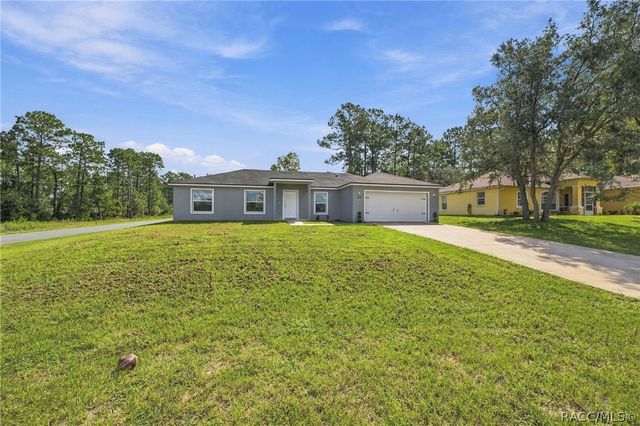 7839 N Quibble Avenue, Citrus Springs, FL 34434