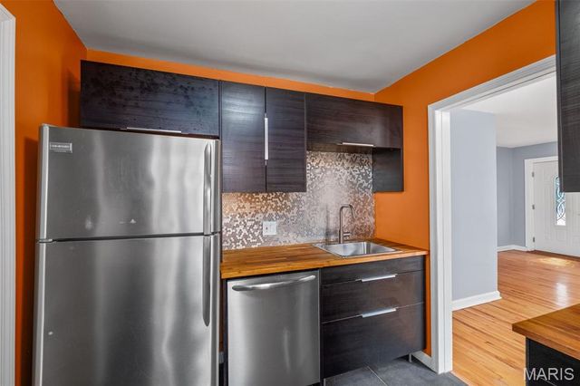 8261 Watson Road, Webster Groves, MO 63119