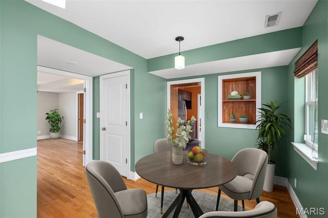 8261 Watson Road, Webster Groves, MO 63119