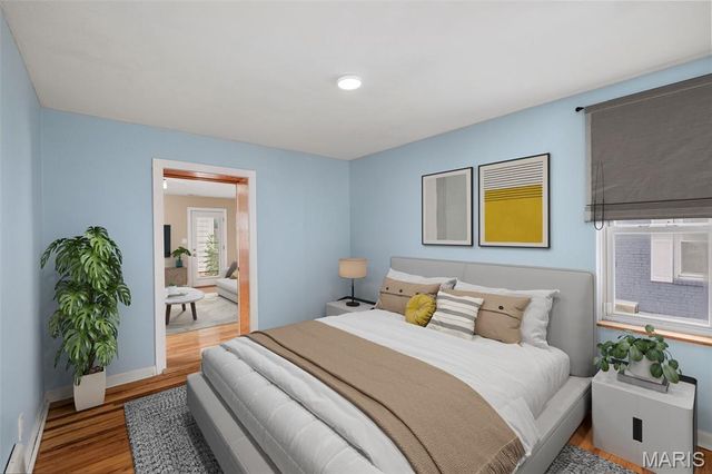 8261 Watson Road, Webster Groves, MO 63119