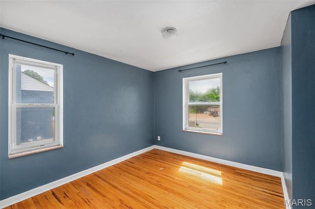 8261 Watson Road, Webster Groves, MO 63119