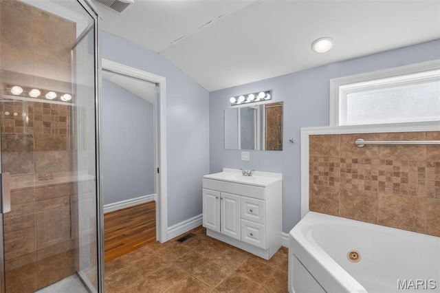 8261 Watson Road, Webster Groves, MO 63119