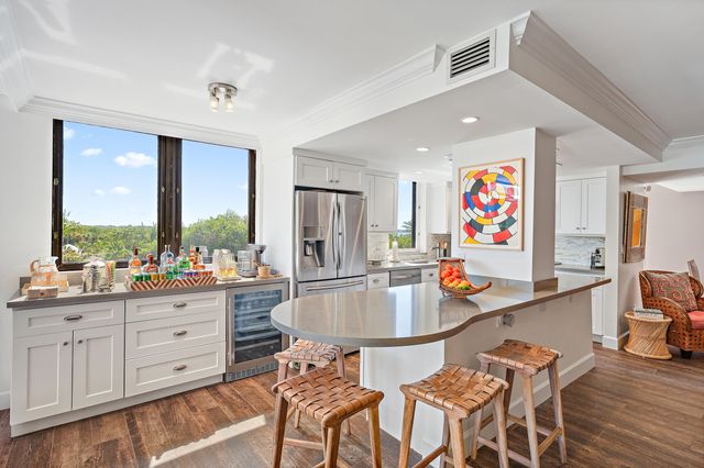 5380 N Ocean Drive 3a, Singer Island, FL 33404