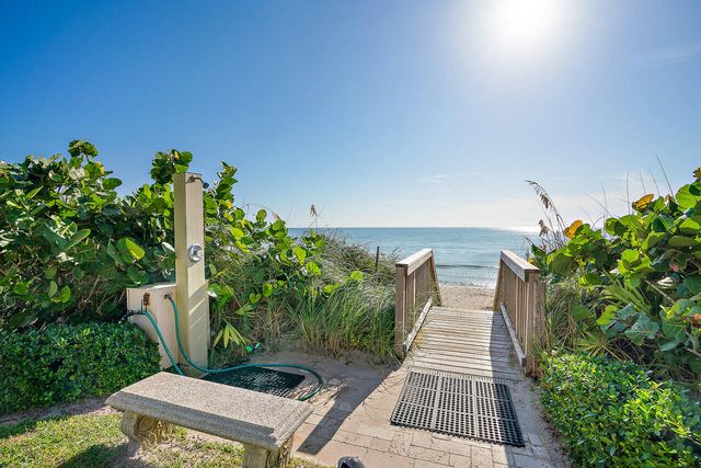 5380 N Ocean Drive 3a, Singer Island, FL 33404