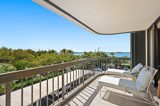 5380 N Ocean Drive 3a, Singer Island, FL 33404