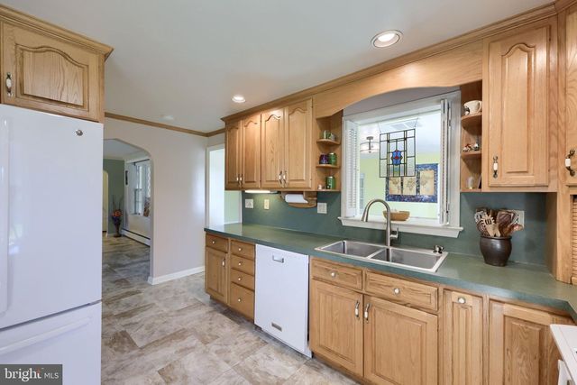 2127 JEFFERSON RD, Spring Grove, PA 17362