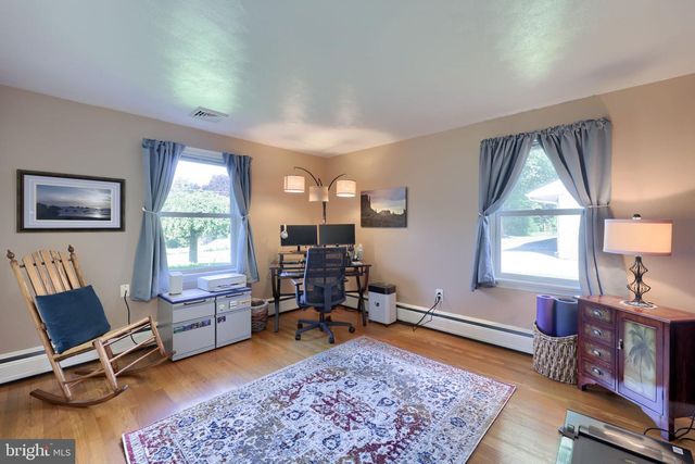 2127 JEFFERSON RD, Spring Grove, PA 17362