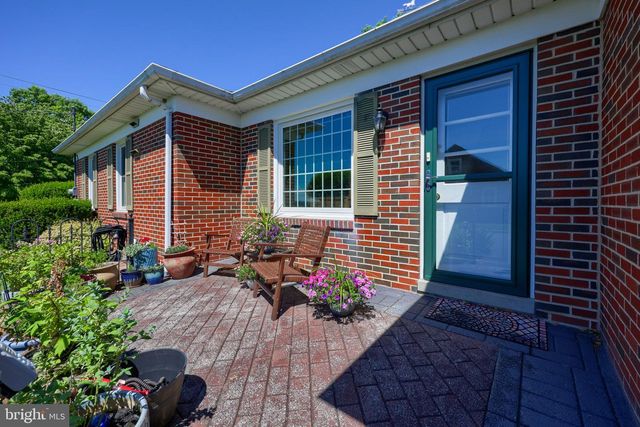 2127 JEFFERSON RD, Spring Grove, PA 17362