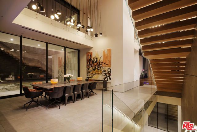 1140 Summit Drive, Beverly Hills, CA 90210