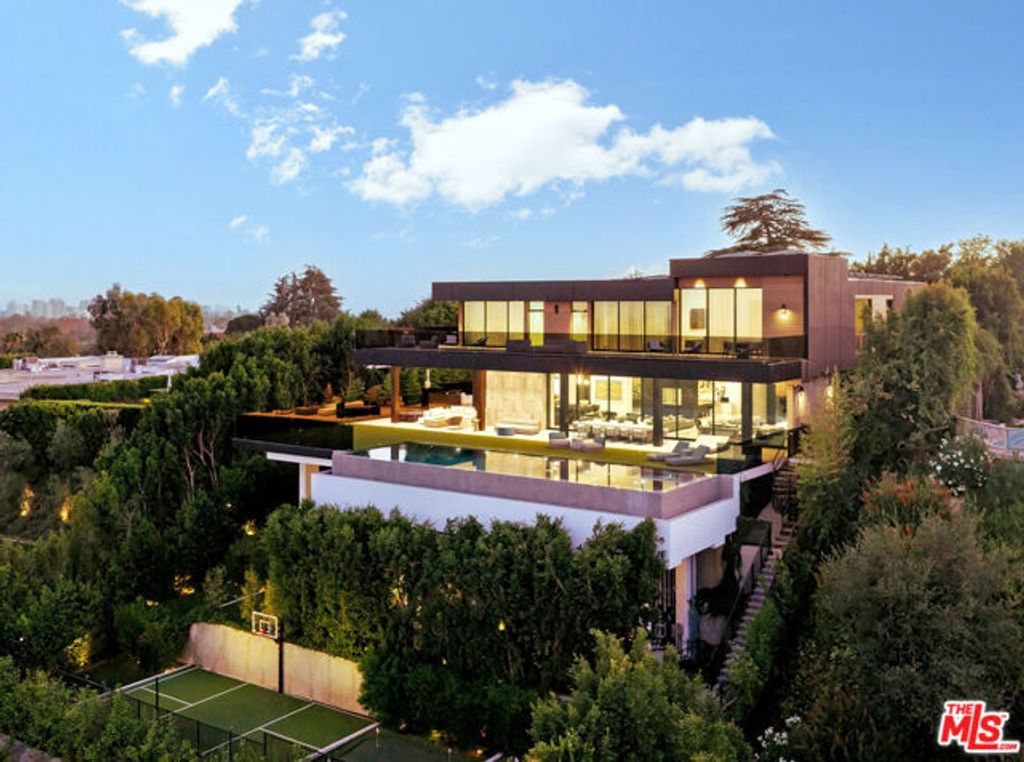 1140 Summit Drive, Beverly Hills, CA 90210