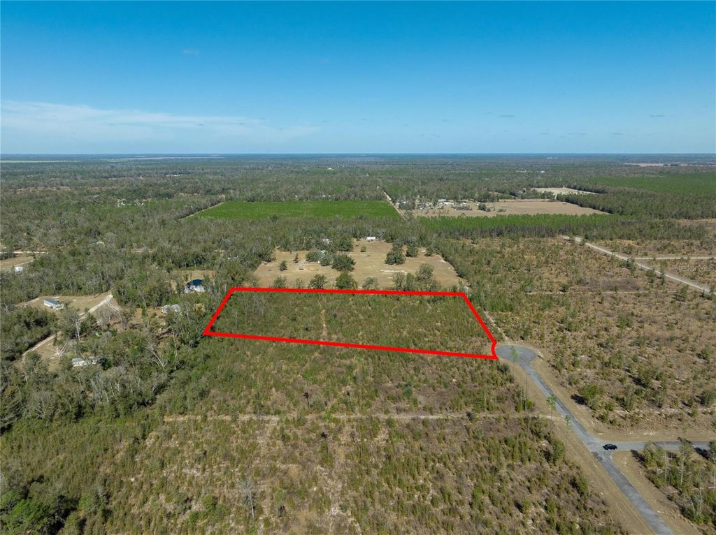 Image 3 of property listing at 213TH COURT, Live Oak, FL 32060