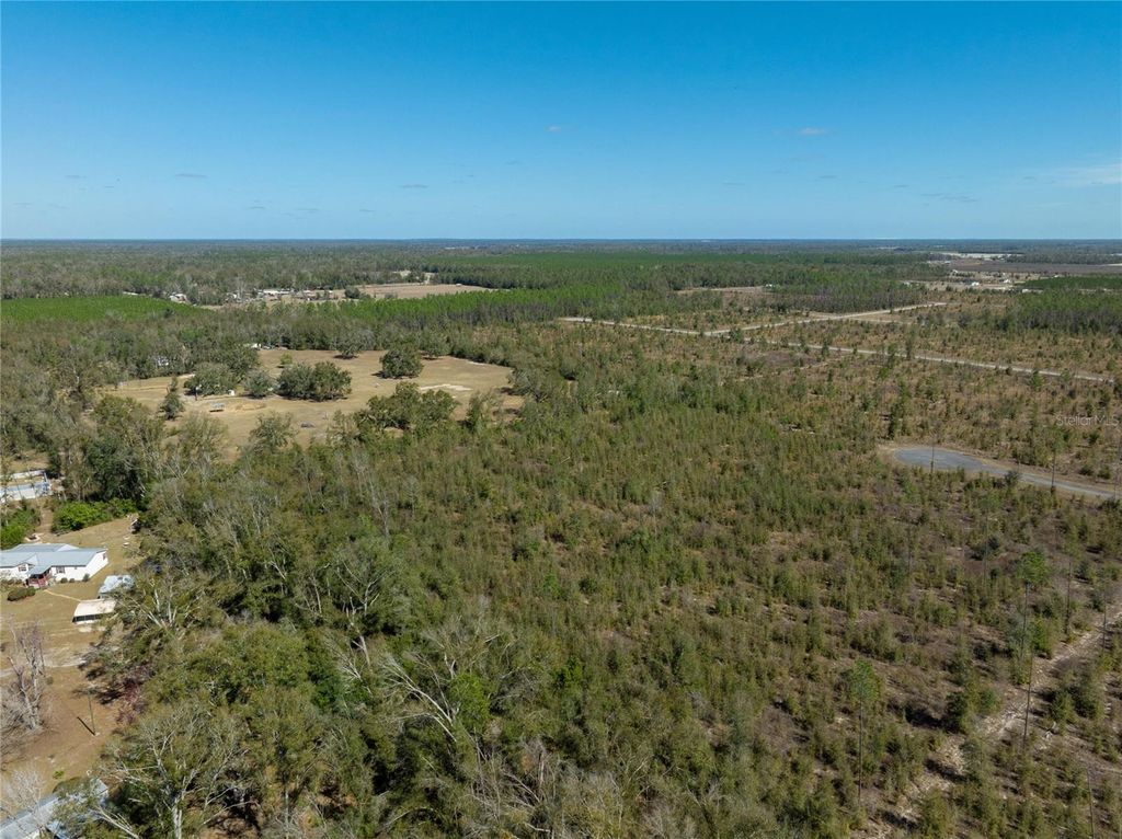 Image 21 of property listing at 213TH COURT, Live Oak, FL 32060